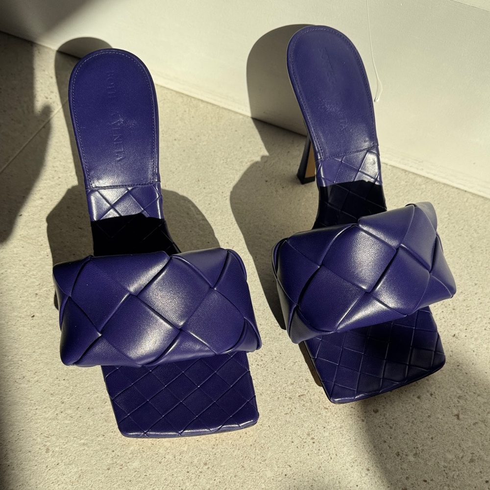 Bottega Veneta Lido Intrecciato Leather Mule